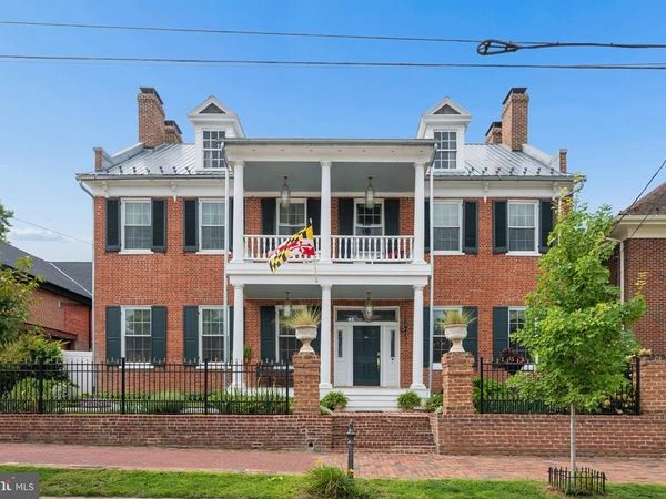 26 E SALISBURY STREET , WILLIAMSPORT, MD 21795