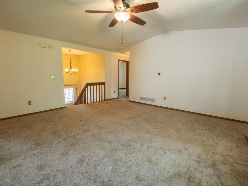 5134 Bressler Drive, Hilliard, OH 43026 Photo 4