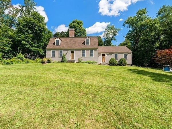 96A High Street, Topsfield, MA 01983