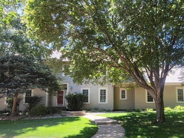 5009 S Elderberry Cir, Sioux Falls, SD 57108