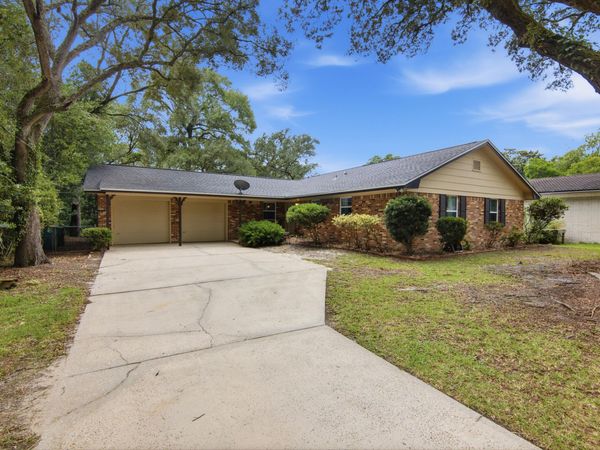 716 Bradford Drive, Fort Walton Beach, FL 32547