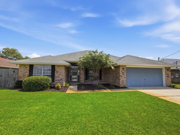 2176 Bromly Drive, Navarre, FL 32566