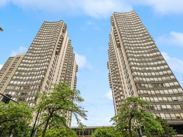 5701 N Sheridan Road, Unit 12N, Chicago, IL 60660