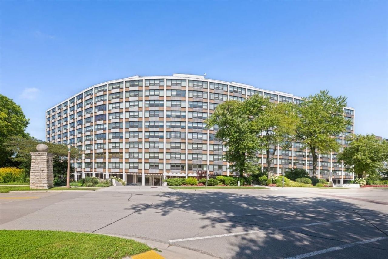 1630 Sheridan Road, Unit 5G, Wilmette, IL 60091 Main Photo