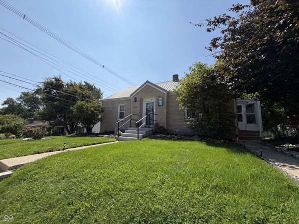 215 E 5th Street, Rushville, IN 46173