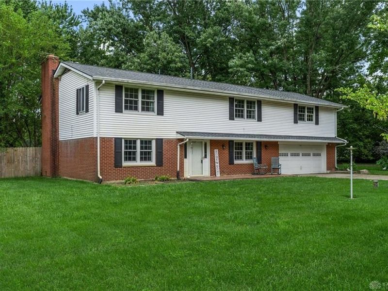 7565 Newbury Road, Bethel Township, OH 45371 Photo 3