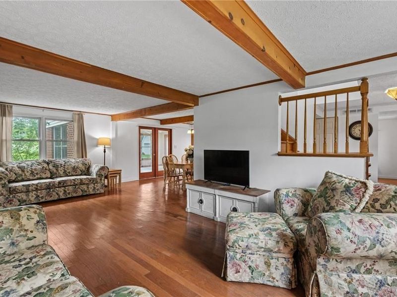 7565 Newbury Road, Bethel Township, OH 45371 Photo 9