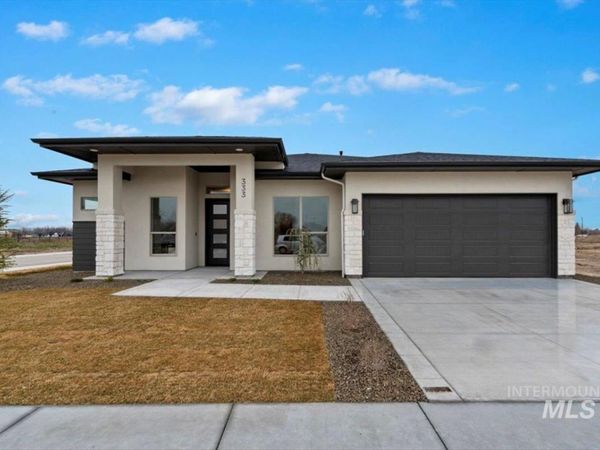 1297 Chena St, Middleton, ID 83644