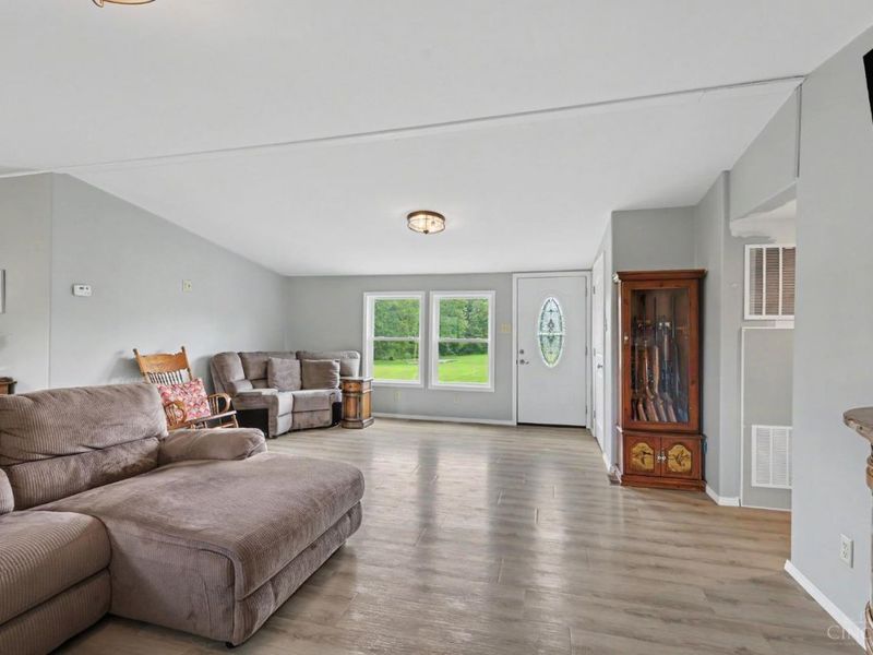 16381 Deer Run Road, Sterling Township, OH 45176 Photo 5