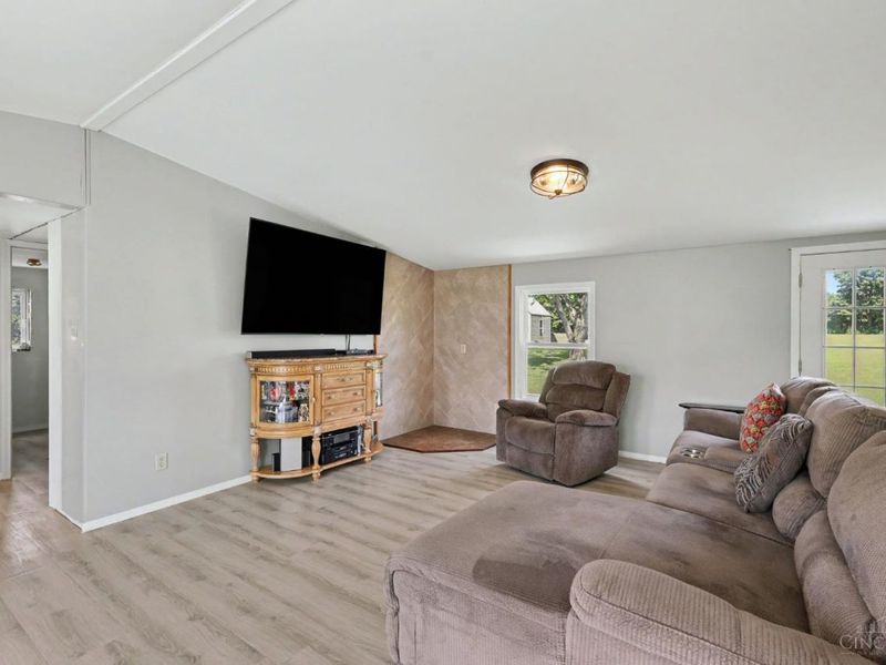 16381 Deer Run Road, Sterling Township, OH 45176 Photo 6