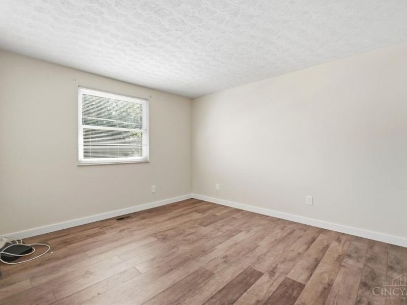 1386 Stone Drive, Harrison, OH 45030 Photo 14