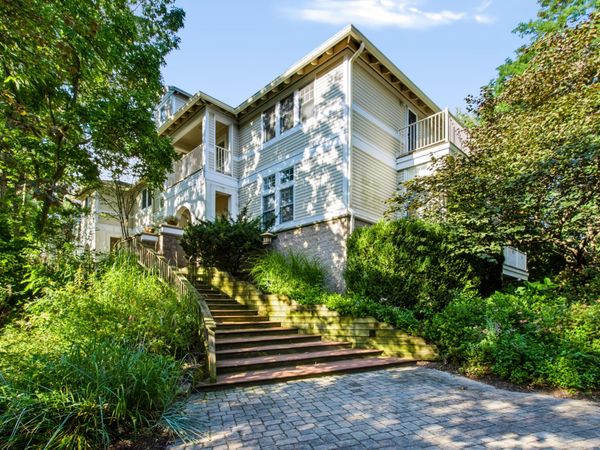 18400 Dunecrest Drive, Unit 6, New Buffalo, MI 49117