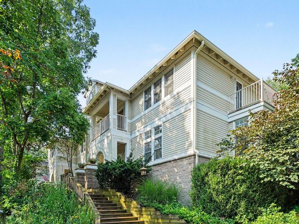18400 Dunecrest Drive, Unit 6, New Buffalo, MI 49117