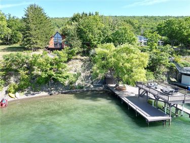 1037 S Lake Rd , Middlesex, NY 14507