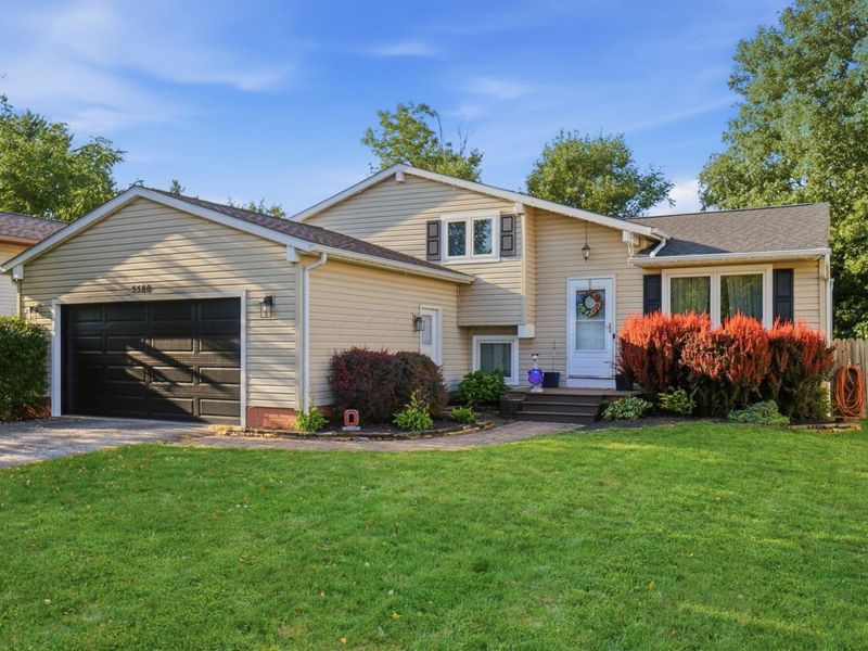 5580 Fescue Drive, Hilliard, OH 43026 Photo 2
