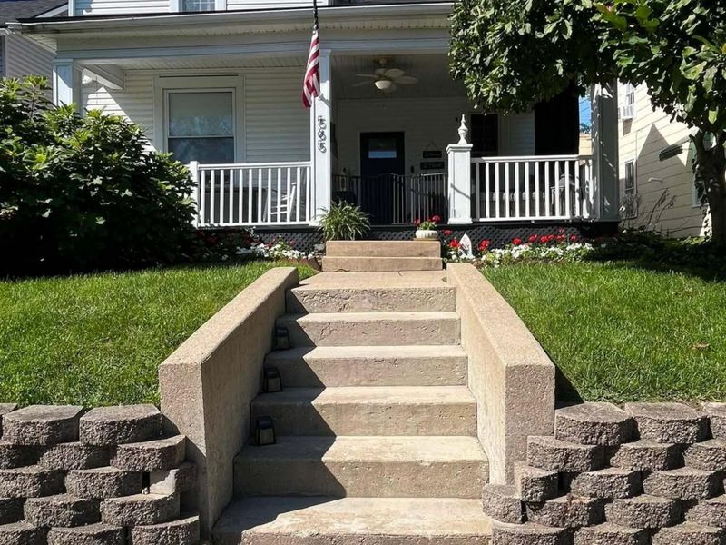 565 E Chestnut Street, Lancaster, OH 43130 Photo 1