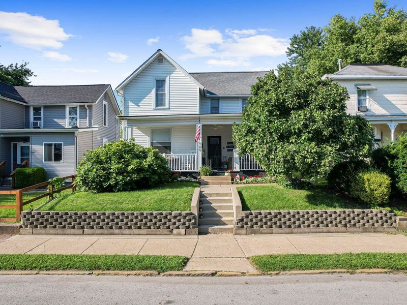 565 E Chestnut Street, Lancaster, OH 43130 Photo 2
