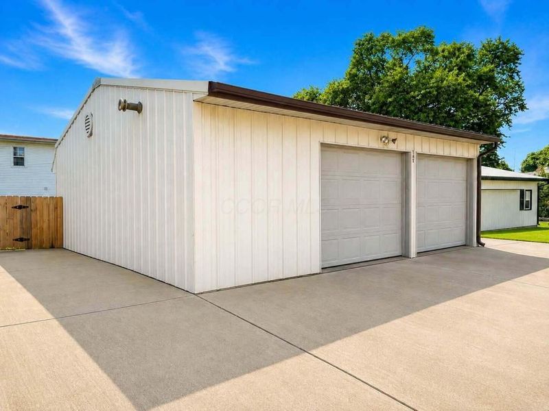 565 E Chestnut Street, Lancaster, OH 43130 Photo 5