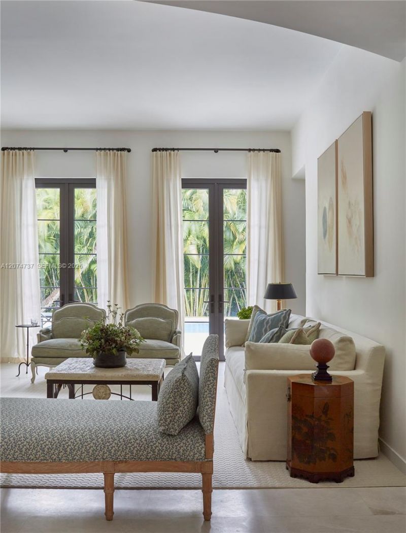 2532 NW Lake Ave , Miami Beach, FL 33140 Photo