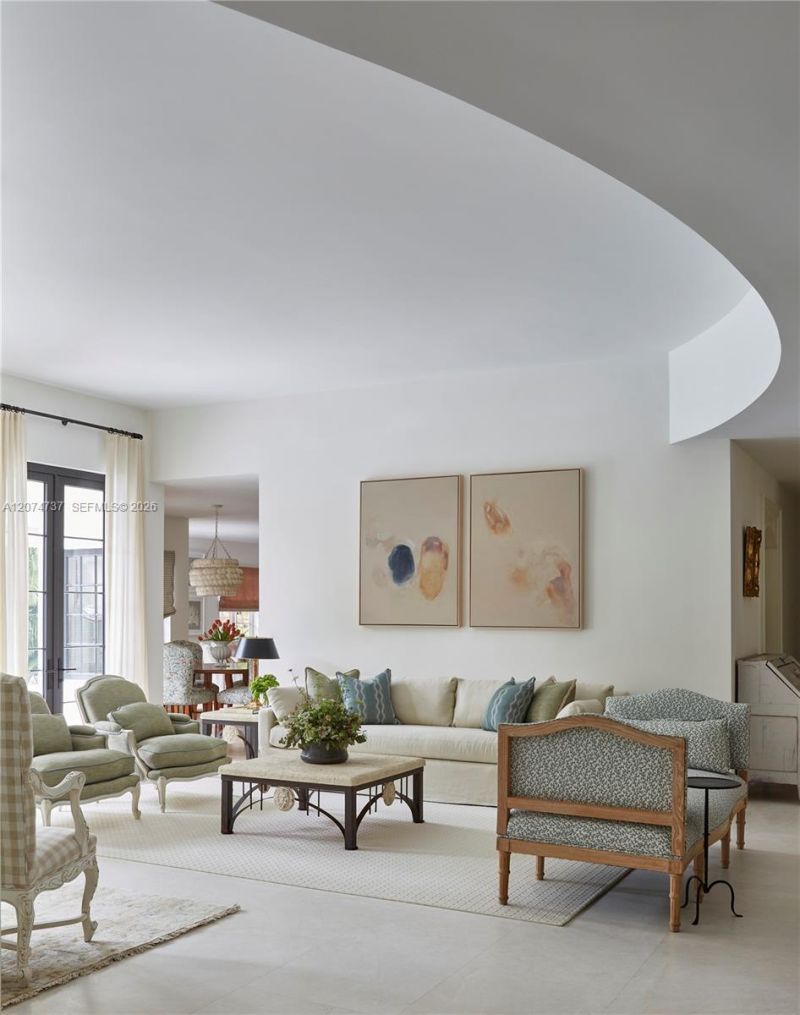 2532 NW Lake Ave , Miami Beach, FL 33140 Photo
