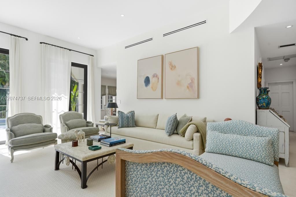 2532 NW Lake Ave , Miami Beach, FL 33140 Photo
