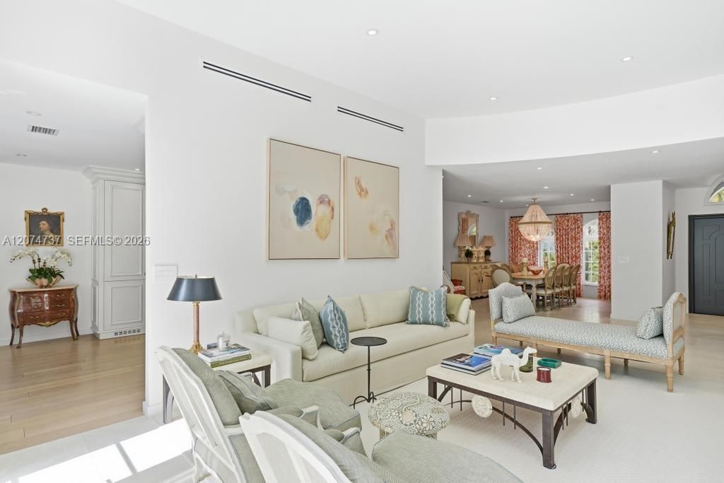 2532 NW Lake Ave , Miami Beach, FL 33140 Photo
