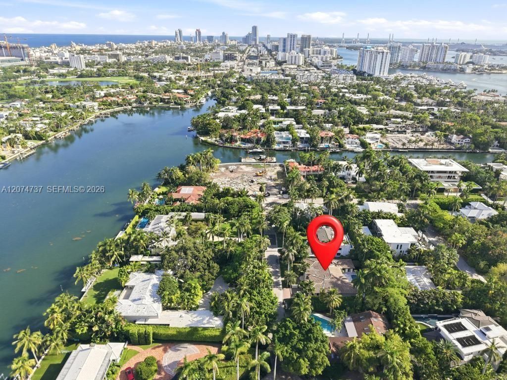 2532 NW Lake Ave , Miami Beach, FL 33140 Photo