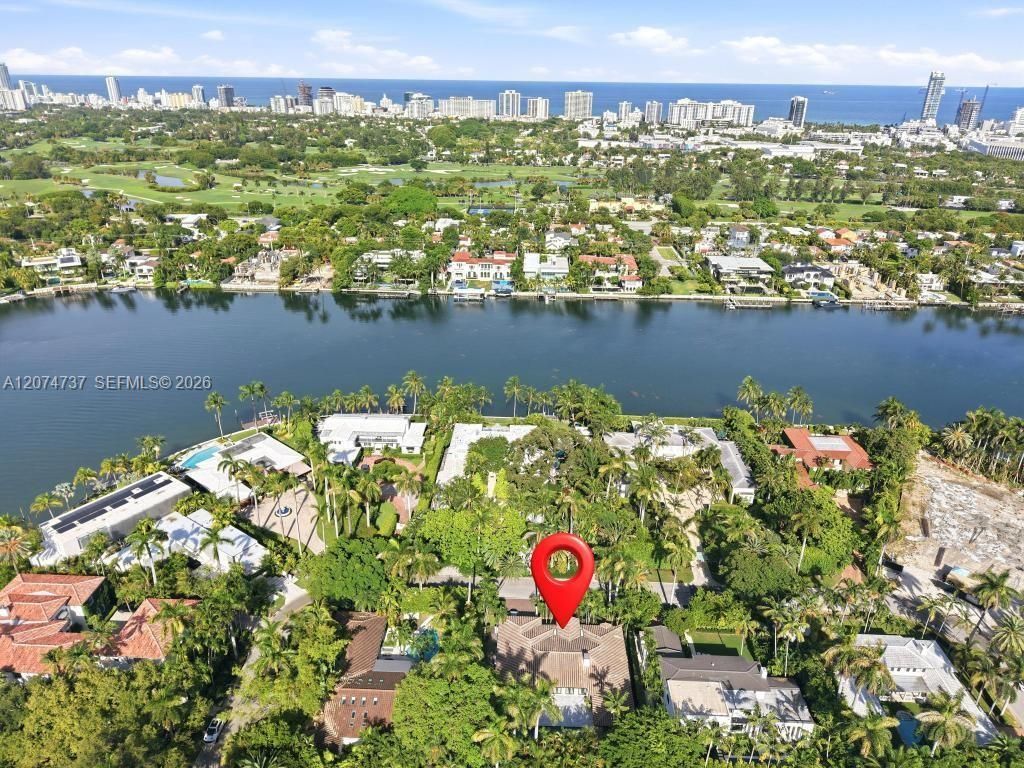 2532 NW Lake Ave , Miami Beach, FL 33140 Photo