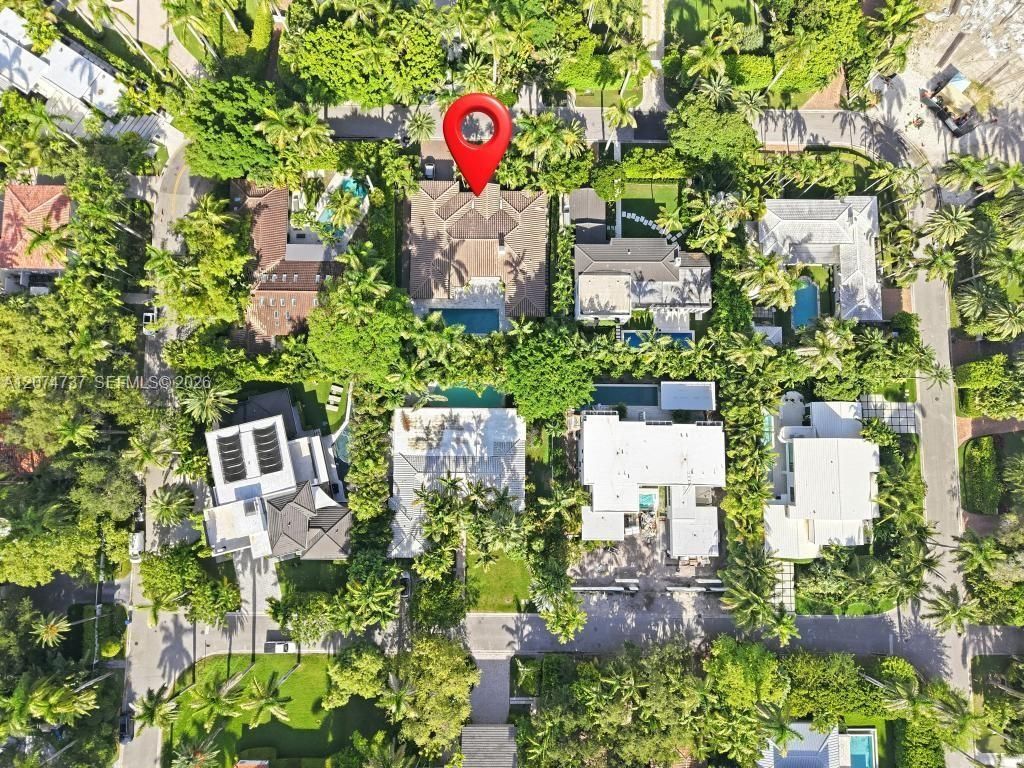 2532 NW Lake Ave , Miami Beach, FL 33140 Photo