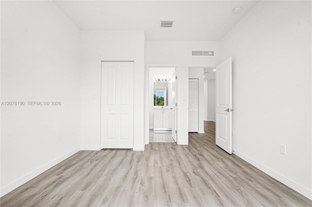 22555 SW 125th Ave , Miami, FL 33170 Photo