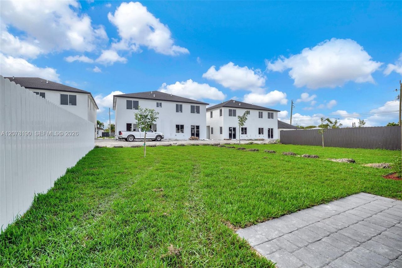 22555 SW 125th Ave , Miami, FL 33170 Photo