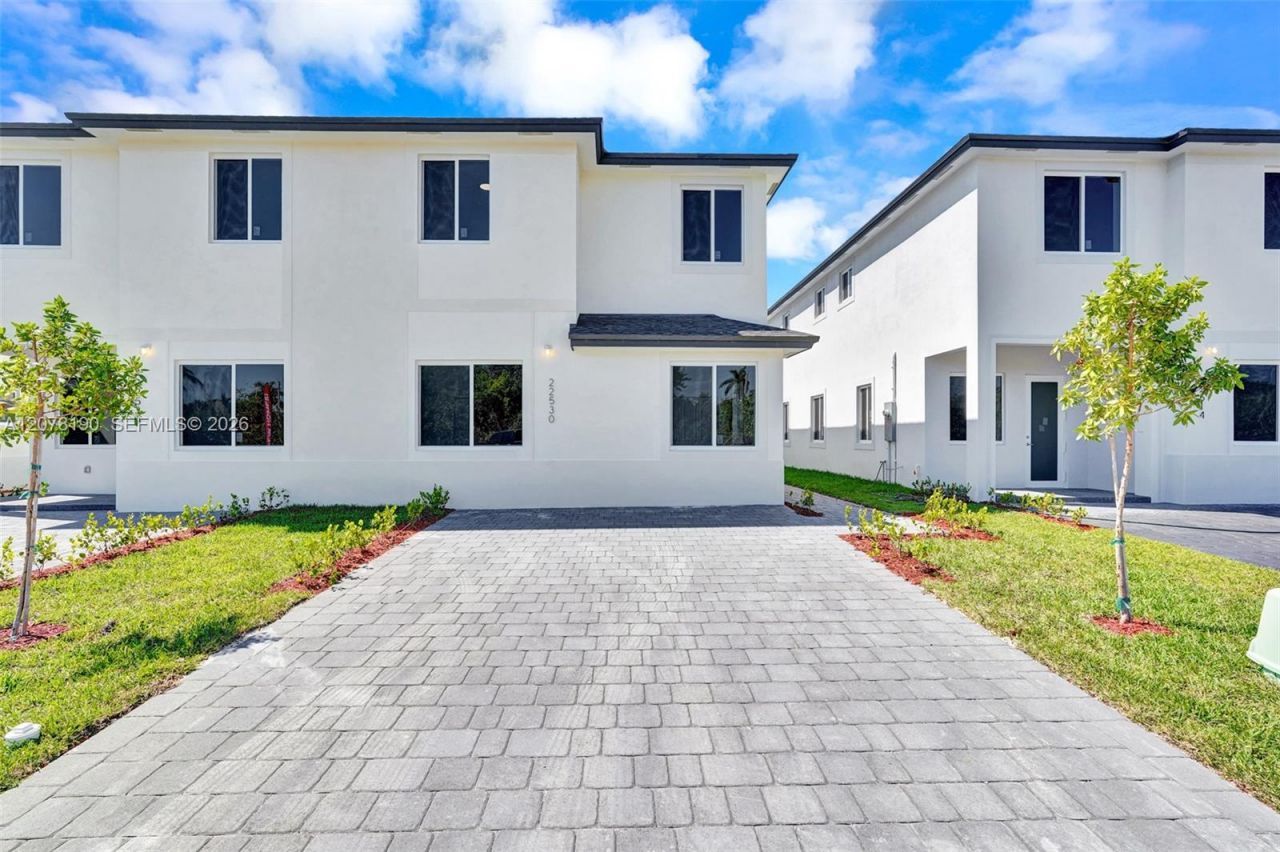 22555 SW 125th Ave , Miami, FL 33170 Photo