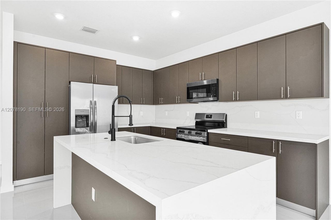 22555 SW 125th Ave , Miami, FL 33170 Photo