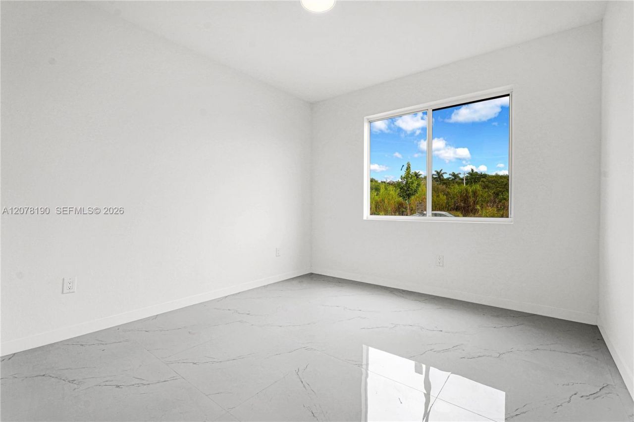 22555 SW 125th Ave , Miami, FL 33170 Photo