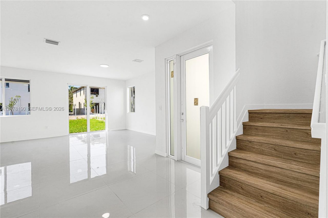 22555 SW 125th Ave , Miami, FL 33170 Photo