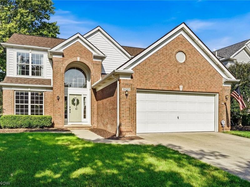 36001 Haverford Place, Avon, OH 44011 Photo 2
