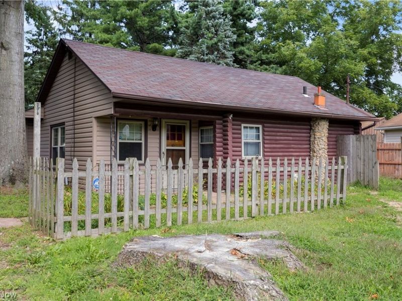6167 Lake Avenue, Elyria, OH 44035 Photo 1