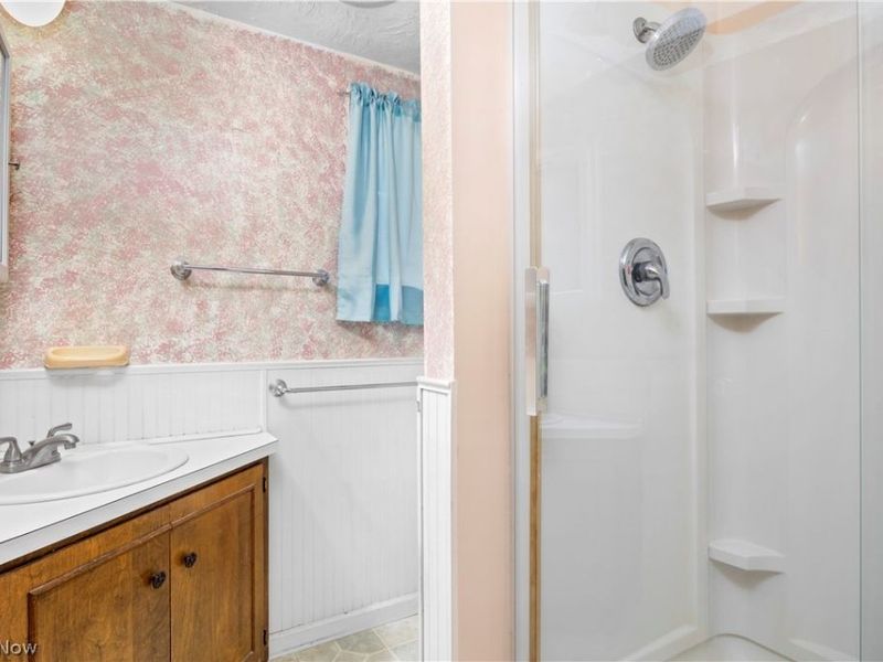 6167 Lake Avenue, Elyria, OH 44035 Photo 16