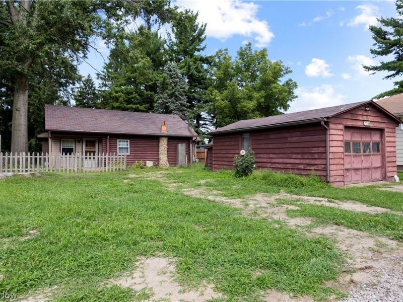 6167 Lake Avenue, Elyria, OH 44035 Photo 27