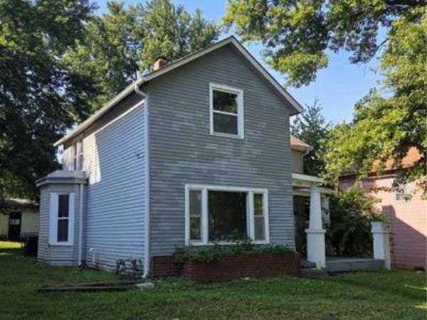 1016 Henry Street, St Joseph, MO 64501