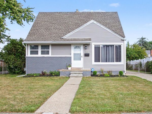 7040 Deering Street, Garden, Mi 48135
