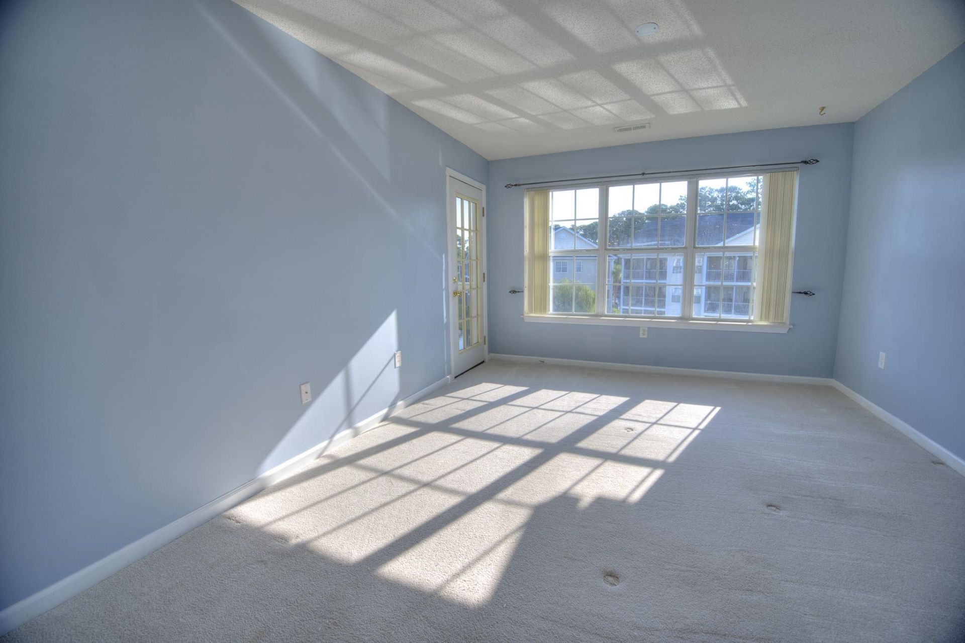 643 Woodmoor Dr. Photo 13