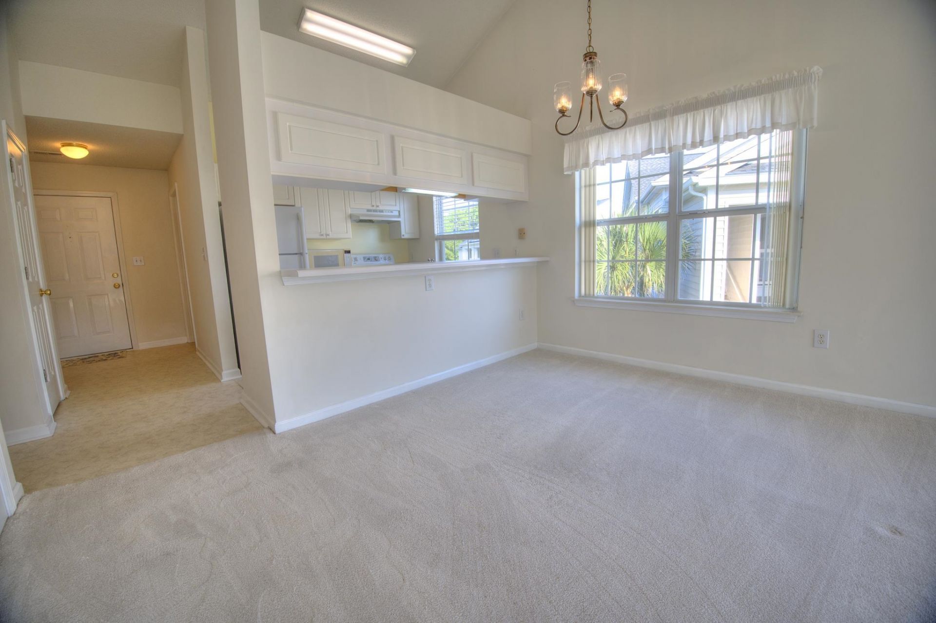 643 Woodmoor Dr. Photo 19