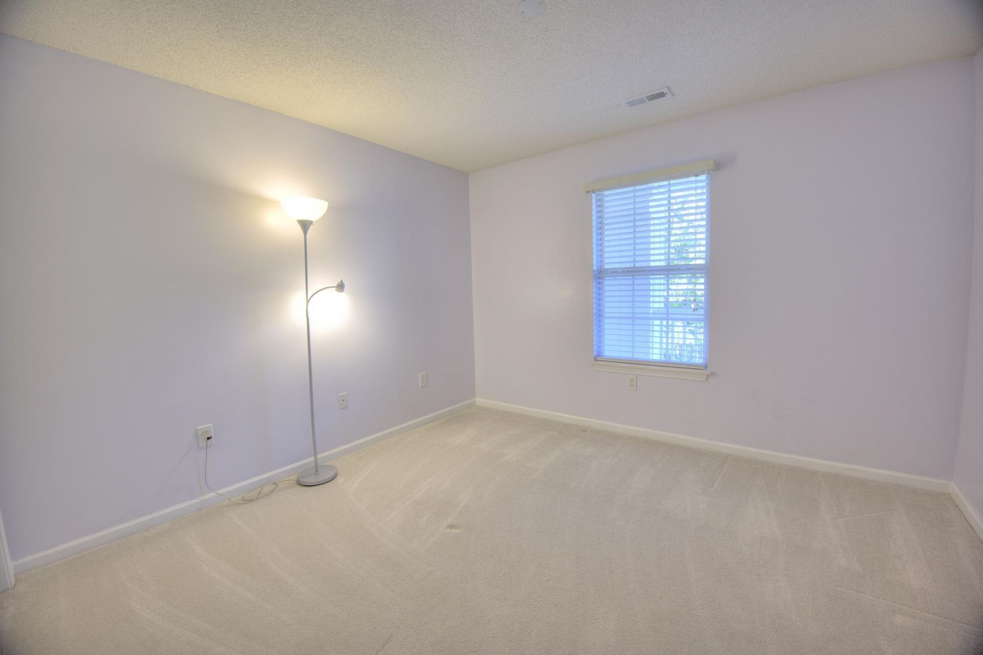 643 Woodmoor Dr. Photo 24