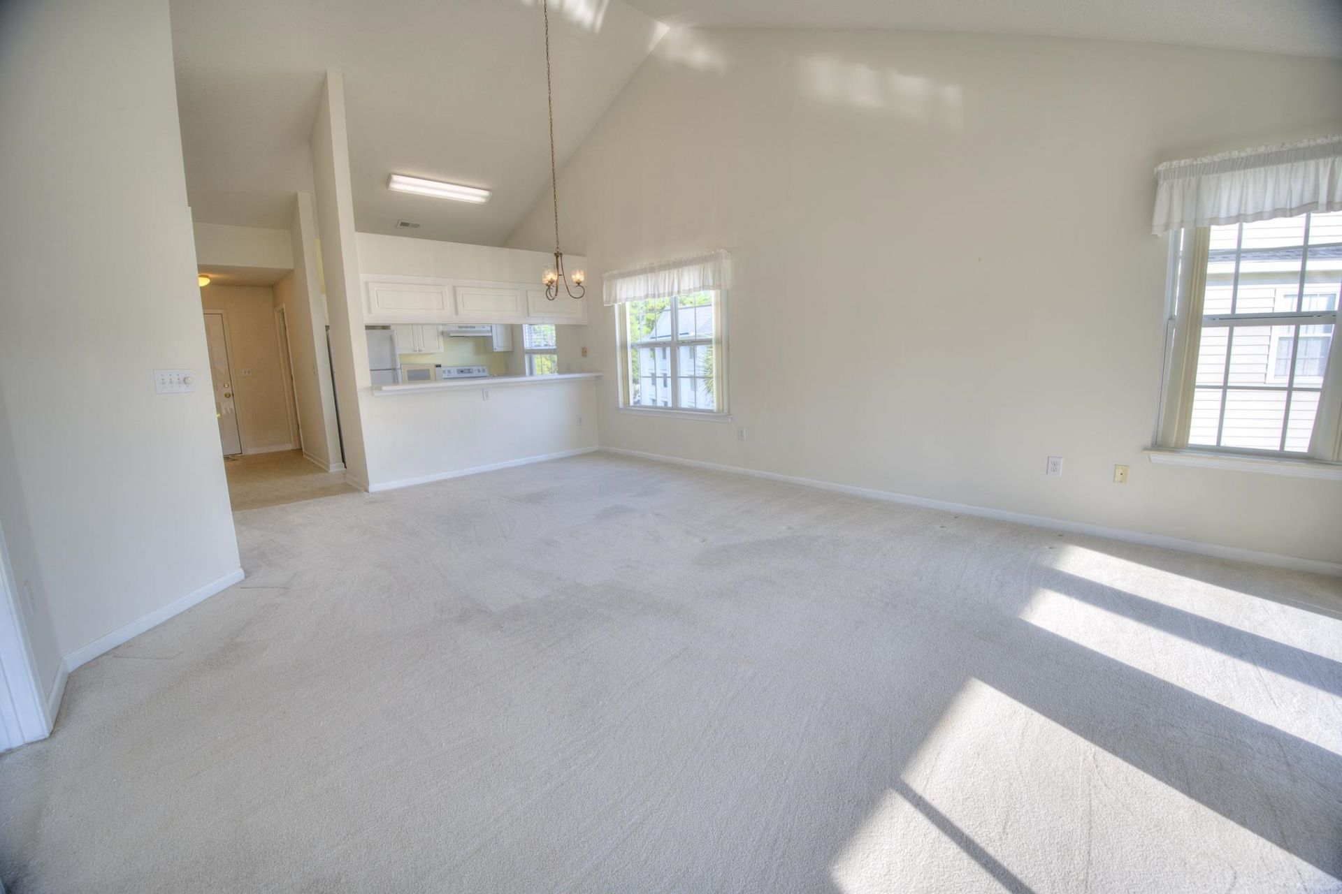 643 Woodmoor Dr. Photo 6