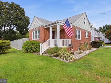 2 MYRTLE AVENUE, RIDLEY PARK, PA 19078