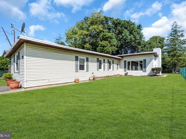 192 CLEARVIEW AVENUE, HAMILTON, NJ 08619