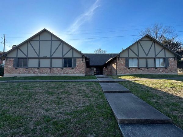 7208 Creekside DR, Unit C, Austin, TX 78752