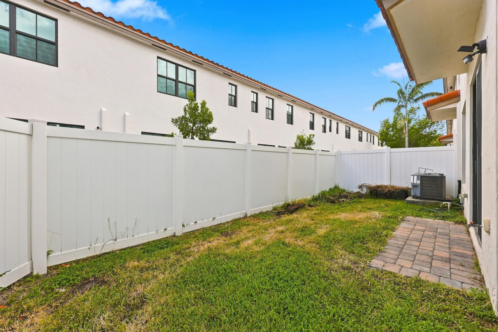 2011 Tamarind Drive, Riviera Beach, FL 33410 Photo