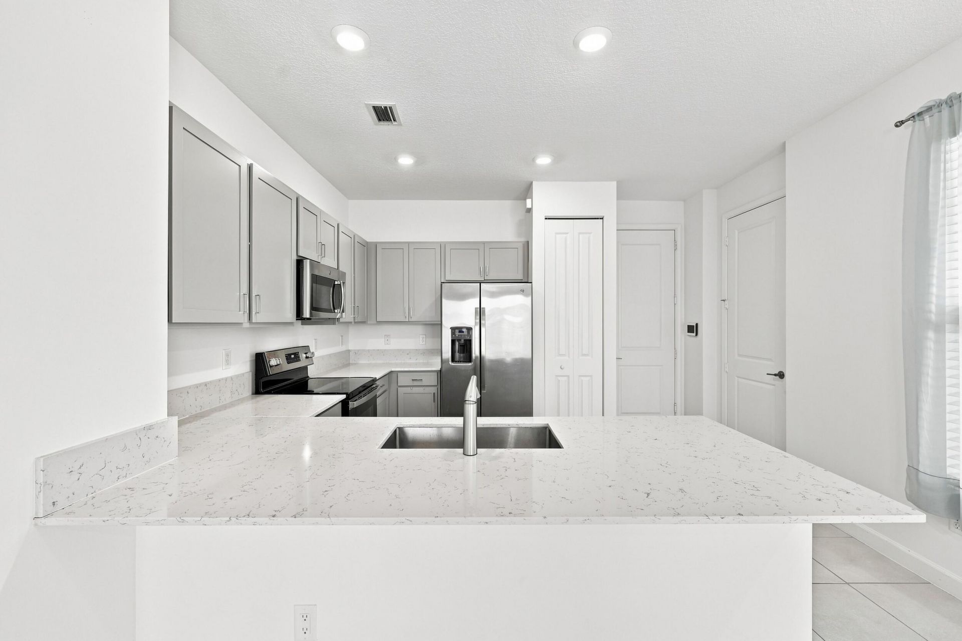 2011 Tamarind Drive, Riviera Beach, FL 33410 Photo